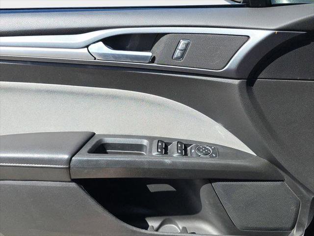 Used 2014 Ford Fusion S FWD image 21