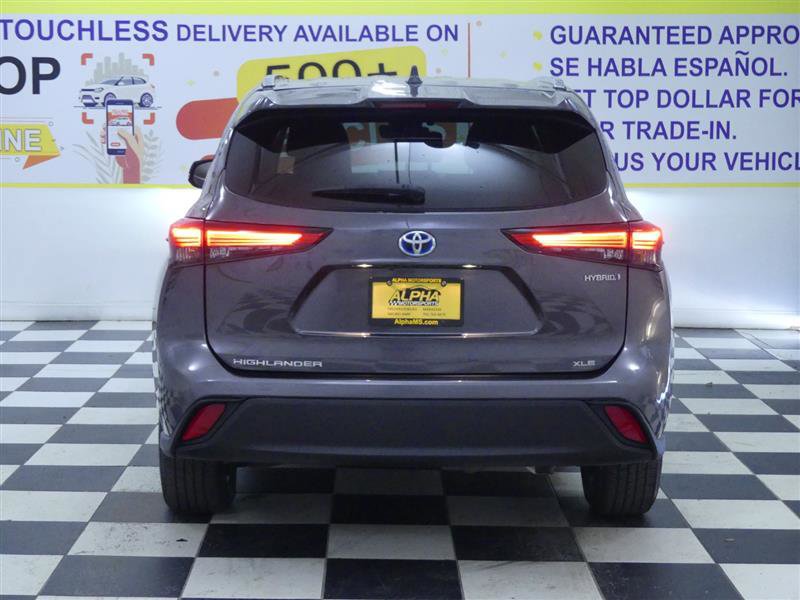 Used 2021 Toyota Highlander XLE image 6