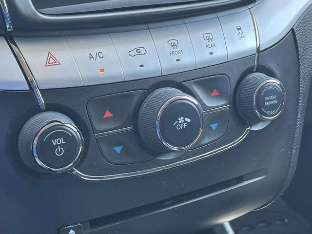 Used 2017 Dodge Journey SXT FWD image 30