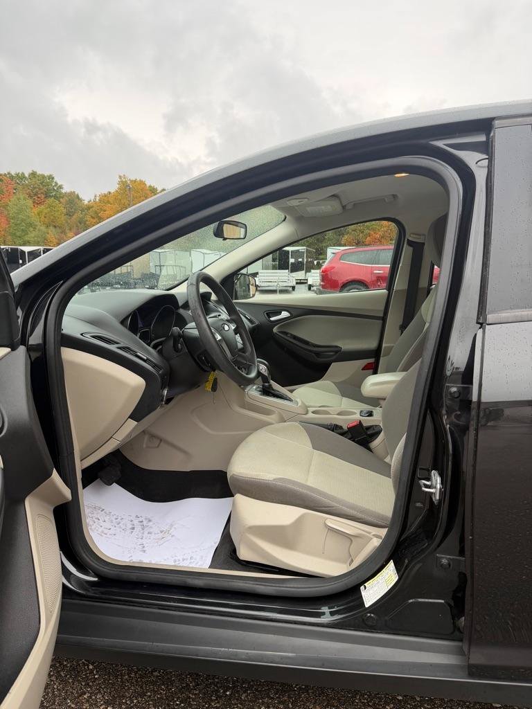 Used 2013 Ford Focus SE FWD image 10