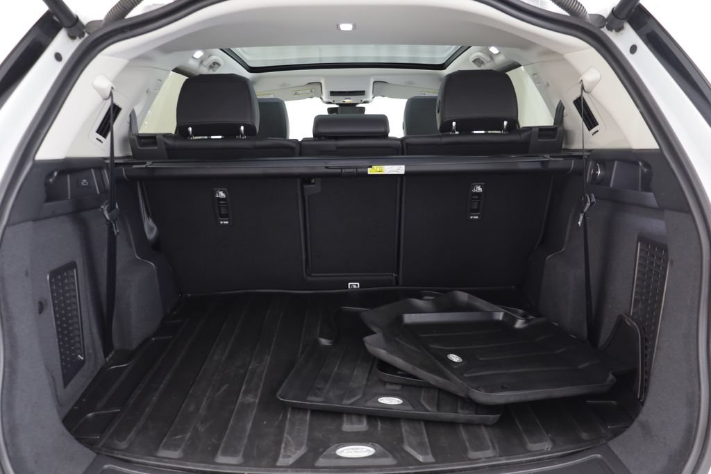 Certified 2025 Land Rover Discovery Sport S AWD/4WD image 19