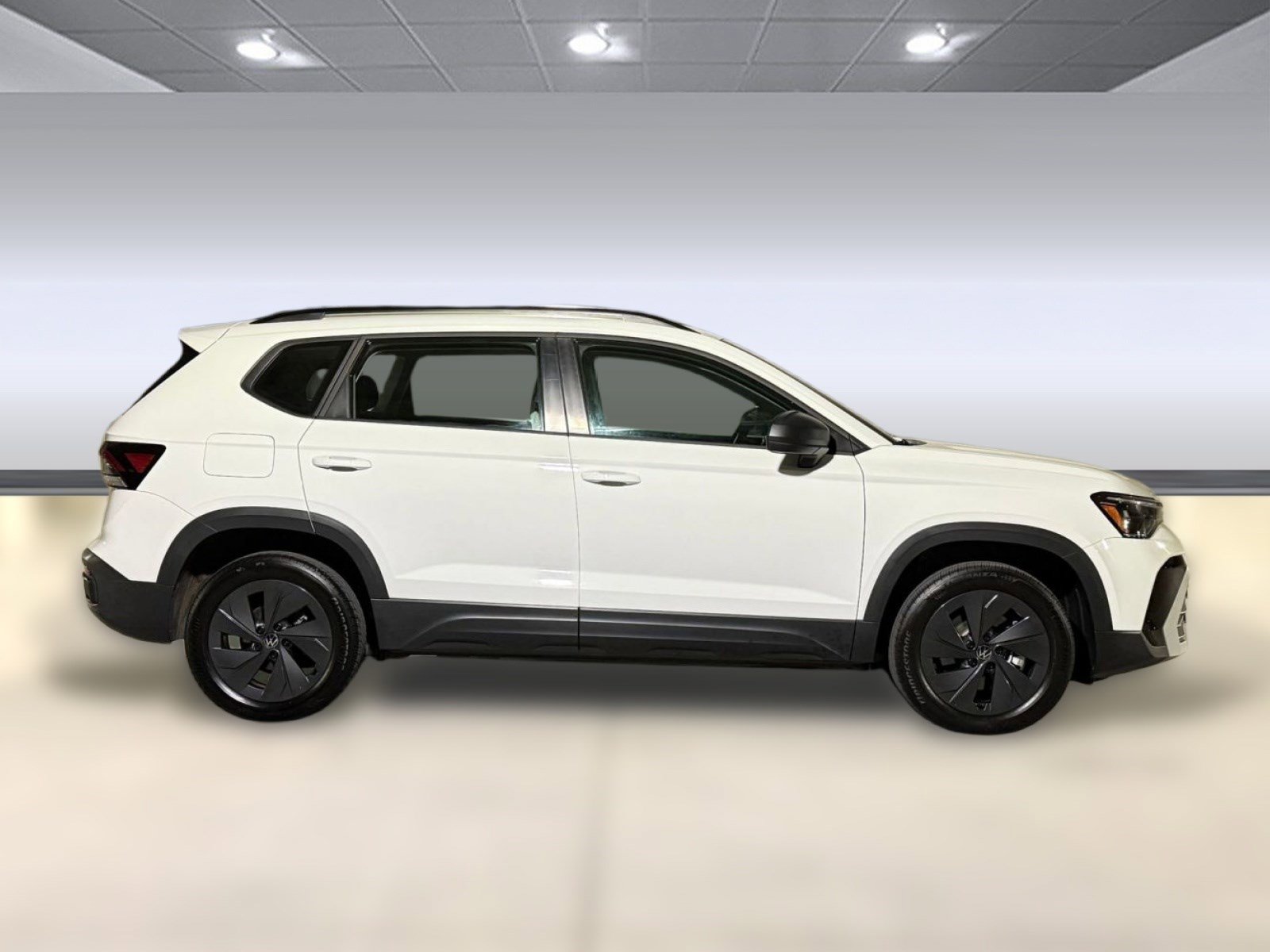 Used 2025 Volkswagen Taos S image 8