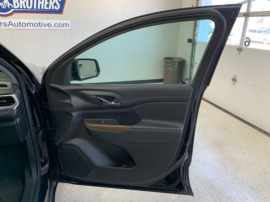 Used 2022 GMC Acadia SLE w/ Driver Convenience Package image 31