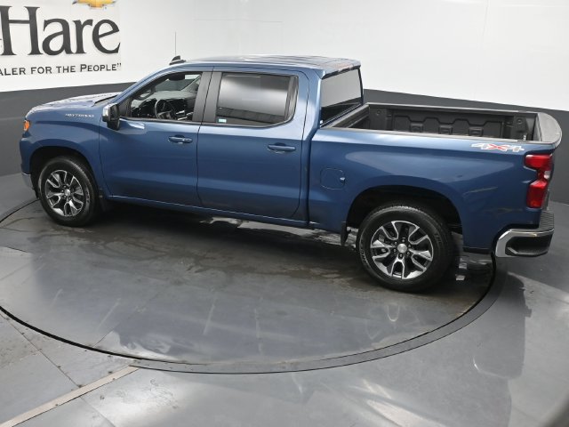 Used 2024 Chevrolet Silverado 1500 LT AWD/4WD image 46