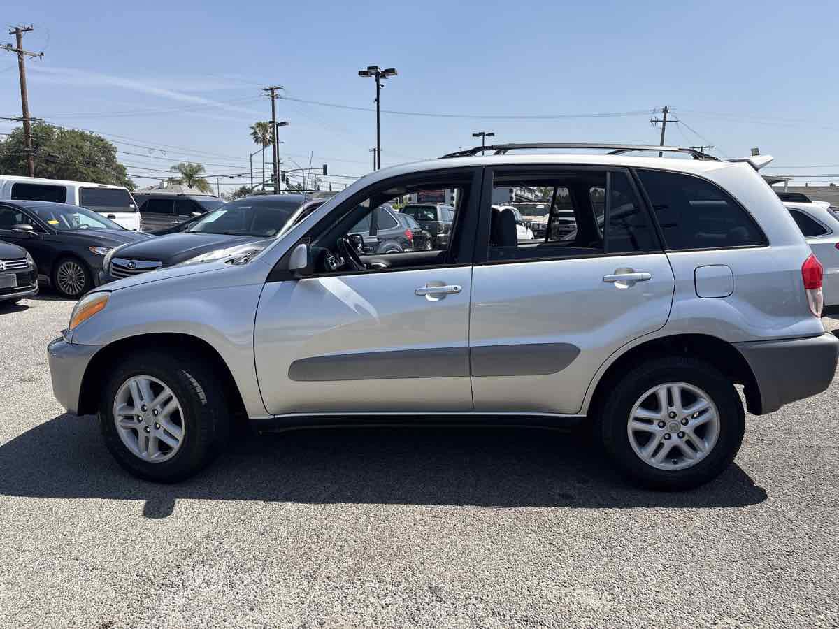 Used 2001 Toyota RAV4 2WD image 2