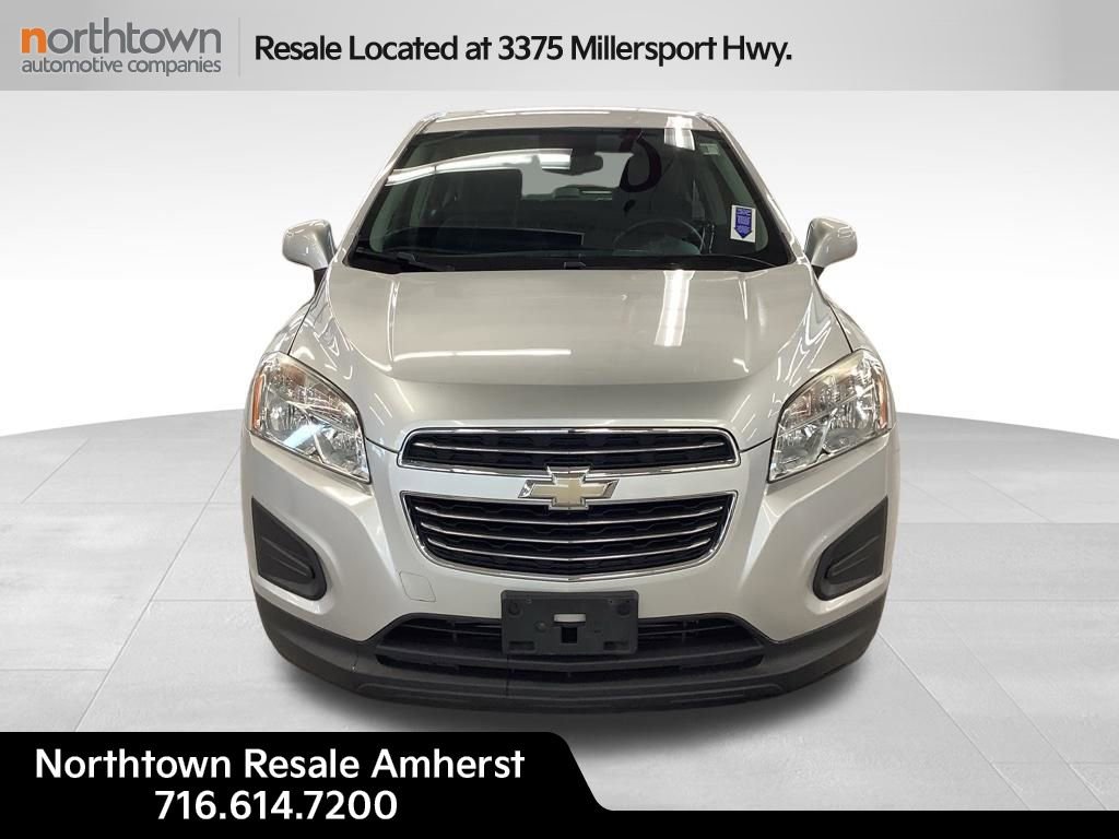 Used 2016 Chevrolet Trax LS AWD/4WD image 2