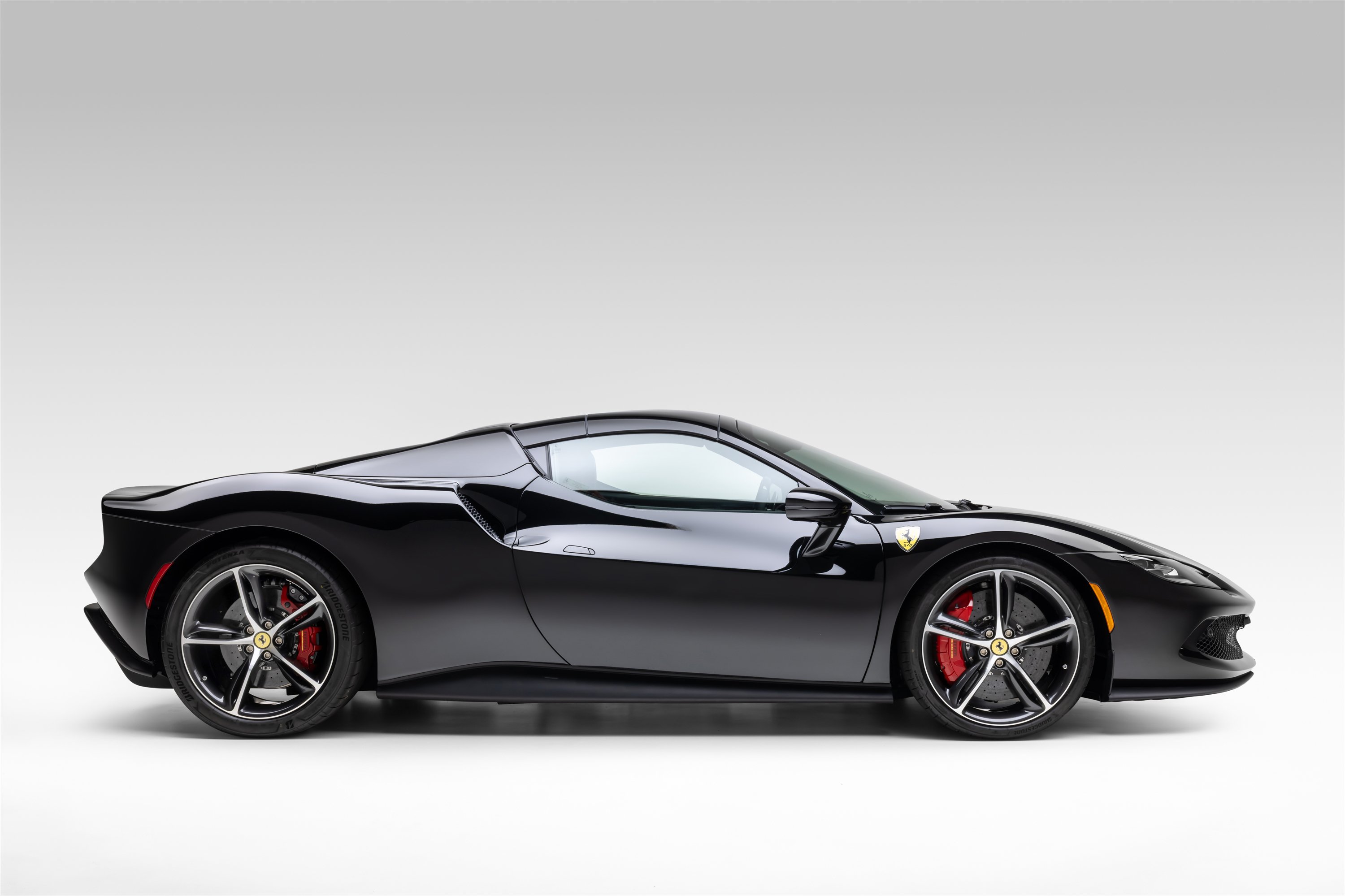 Used 2026 Ferrari 296 GTS RWD image 8