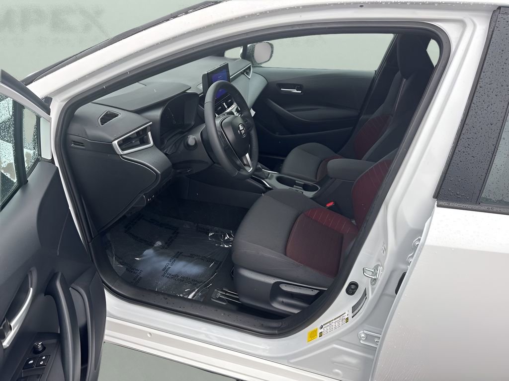 Used 2026 Toyota Corolla SE FWD image 9