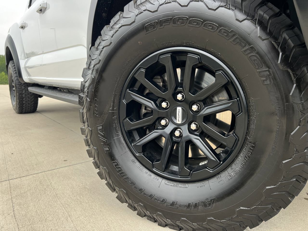 Used 2024 Ford F150 Raptor AWD/4WD image 9