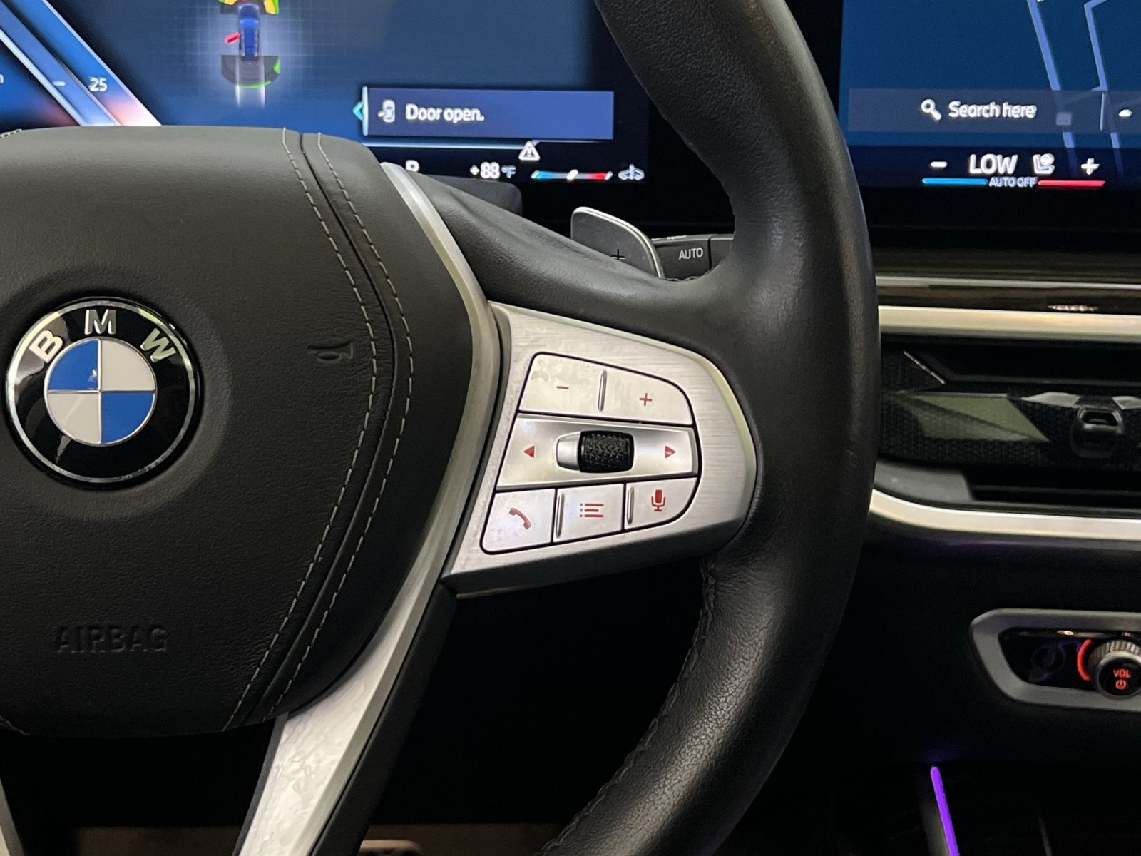 Used 2024 BMW X7 xDrive40i AWD/4WD image 37
