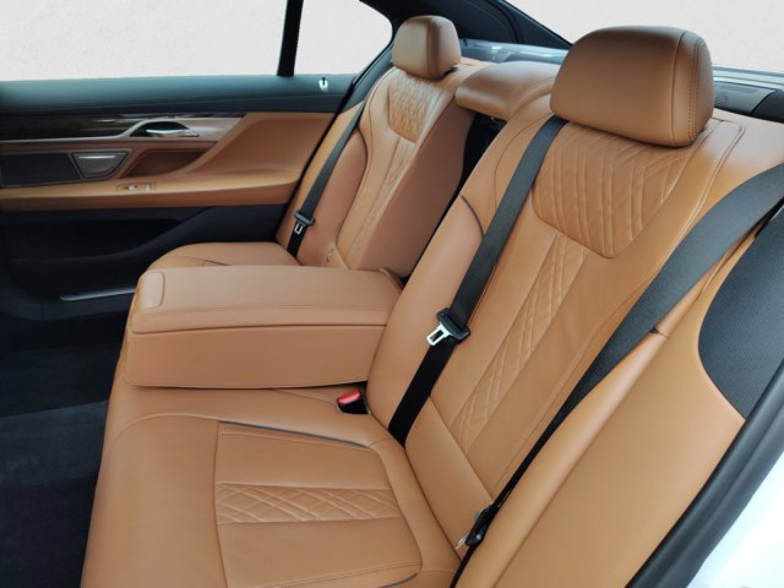 Used 2019 BMW 750i xDrive image 19