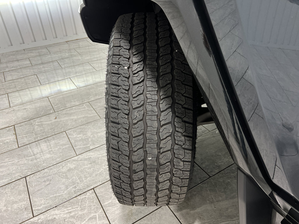 New 2025 GMC Hummer EV 3X image 37