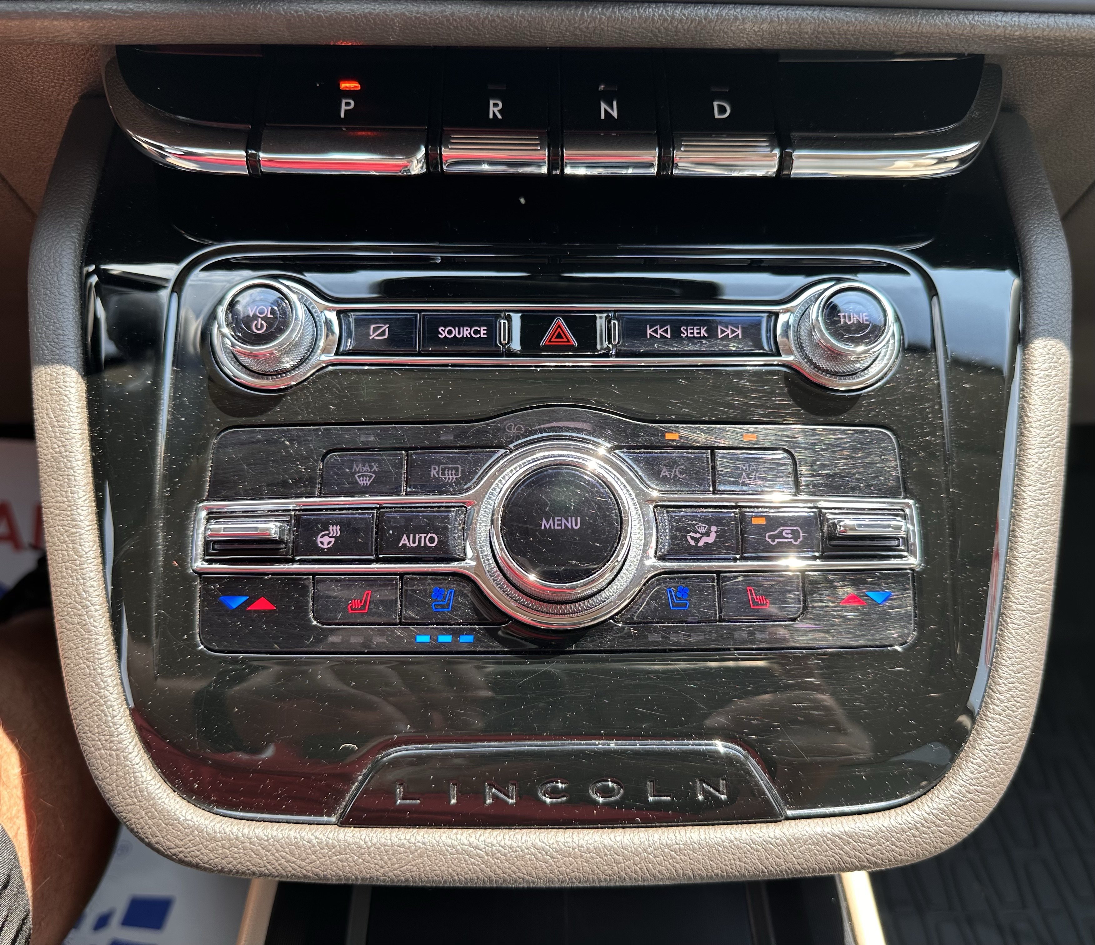 Used 2021 Lincoln Corsair Reserve AWD/4WD image 27