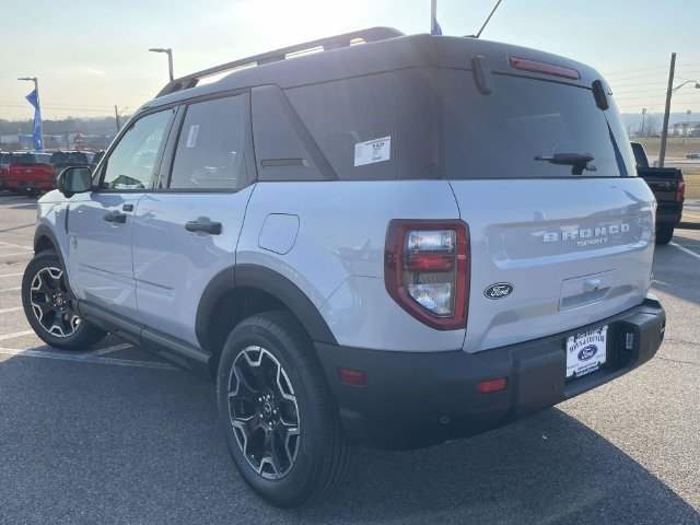New 2026 Ford Bronco Sport Outer Banks w/ Outer Banks Tech Package+ AWD/4WD image 4