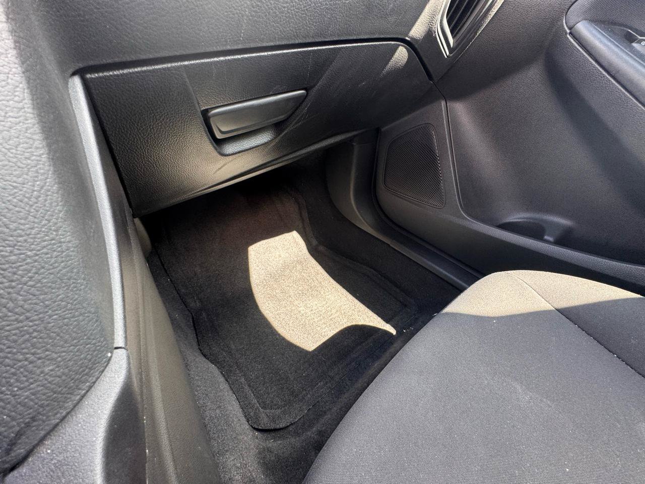 Used 2016 Ford Focus SE FWD image 28