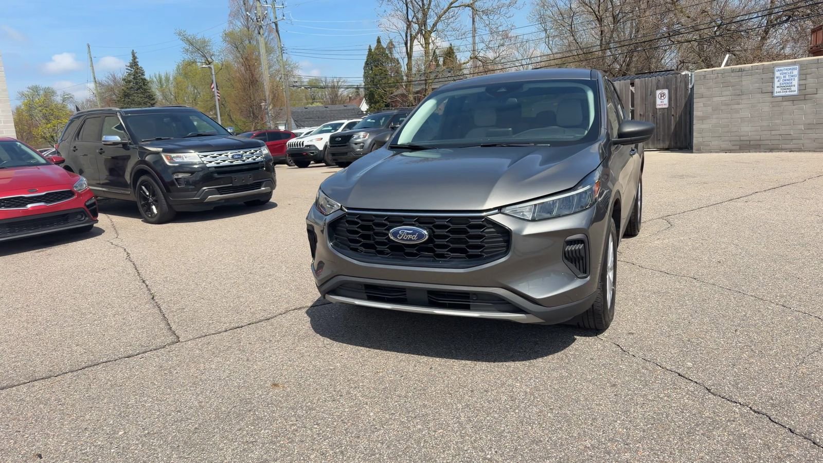 Used 2023 Ford Escape Active AWD/4WD image 3