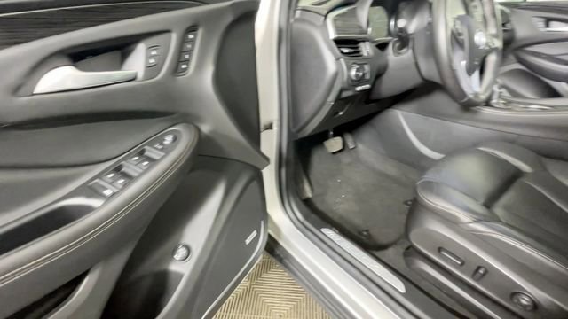 Used 2017 Buick Envision Premium w/ Driver Confidence Package AWD/4WD image 23