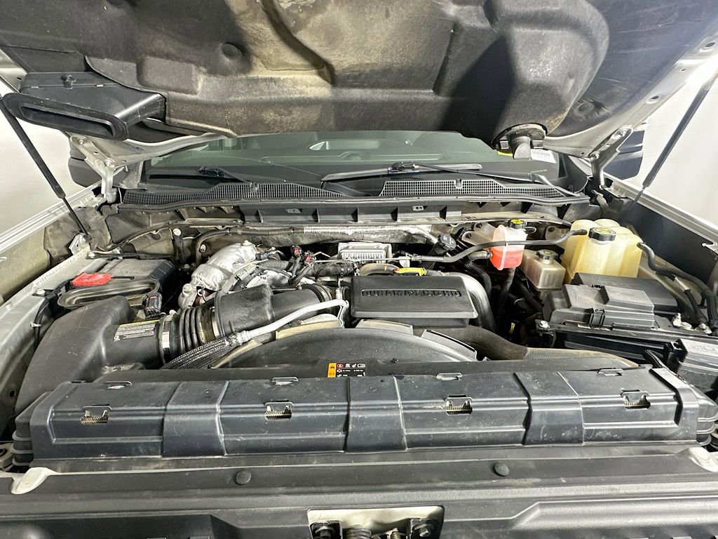 Used 2022 Chevrolet Silverado 3500 LT w/ Convenience Package image 32