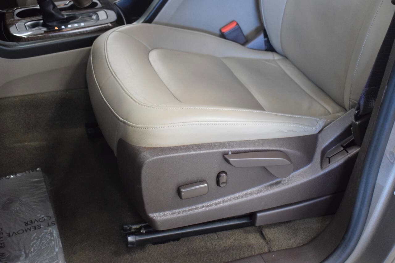 Used 2015 GMC Canyon SLT w/ Driver Alert Package image 92