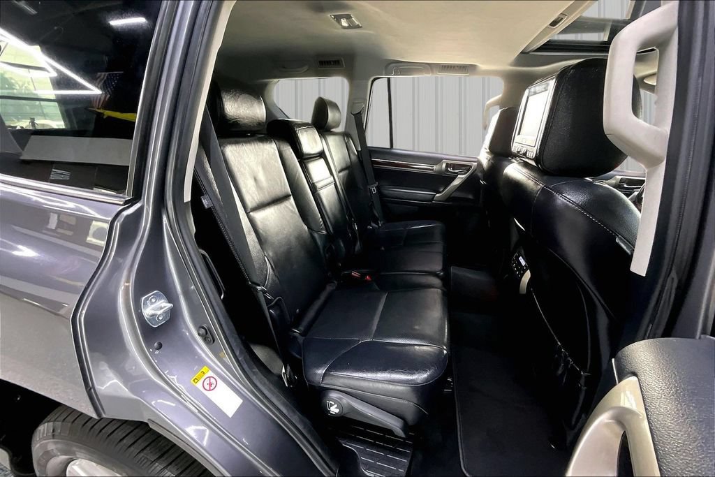 Used 2015 Lexus GX 460 w/ Premium Package AWD/4WD image 27