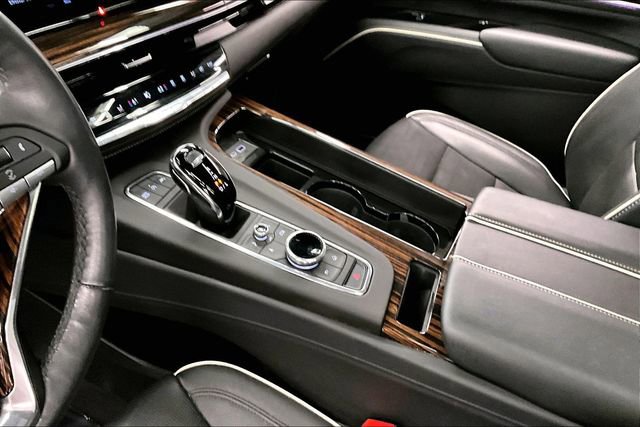 Used 2023 Cadillac Escalade Premium Luxury w/ Performance Package AWD/4WD image 17