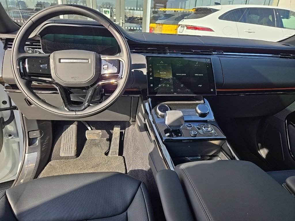 Used 2023 Land Rover Range Rover Sport SE Dynamic image 14
