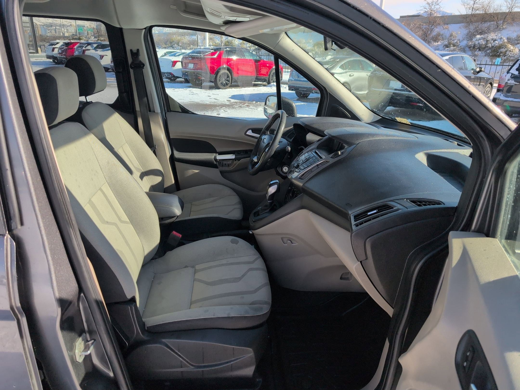 Used 2015 Ford Transit Connect XLT image 28