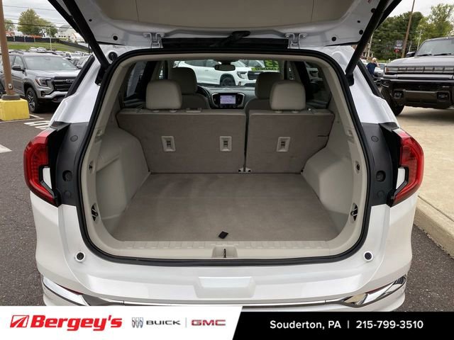 Used 2023 GMC Terrain Denali w/ Denali Premium Package AWD/4WD image 29