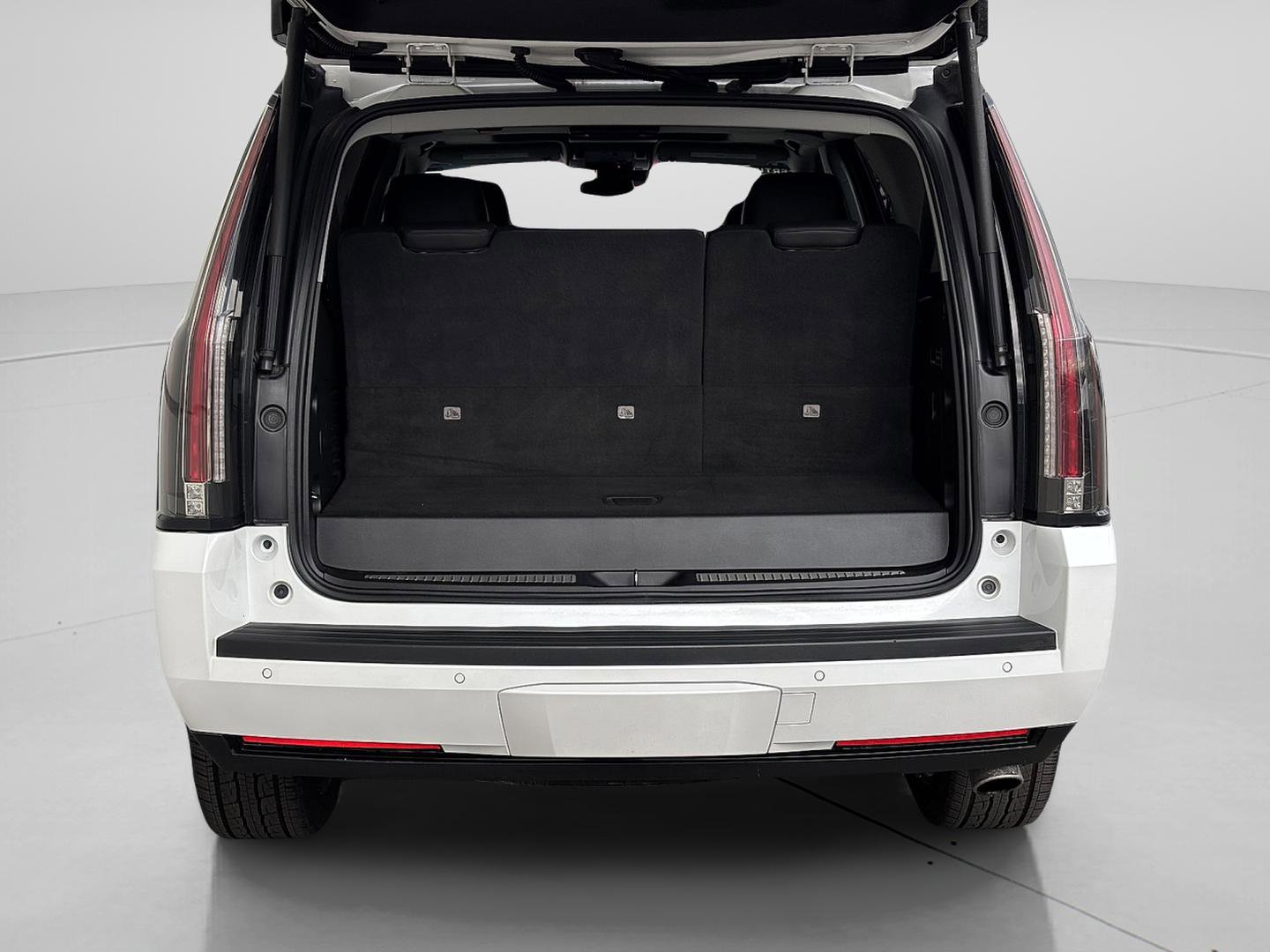 Used 2020 Cadillac Escalade Luxury image 7