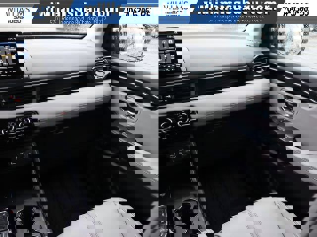 Used 2025 Honda Pilot EX-L image 16