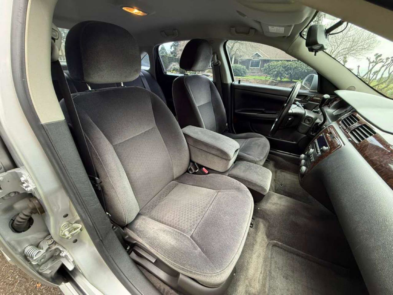 Used 2016 Chevrolet Impala Limited LS image 9