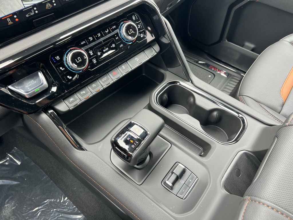 New 2025 GMC Sierra 1500 AT4 w/ Technology Package image 7