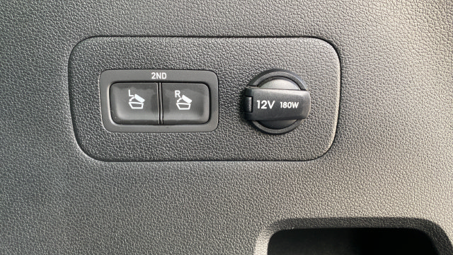 Used 2022 Hyundai Santa Fe Limited FWD image 32