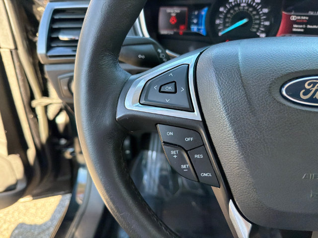 Used 2014 Ford Fusion SE FWD image 22