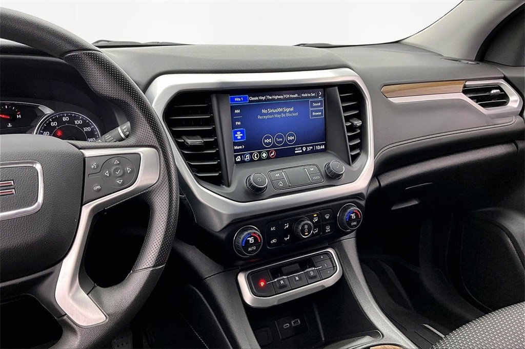 Used 2023 GMC Acadia SLE w/ Driver Convenience Package image 6