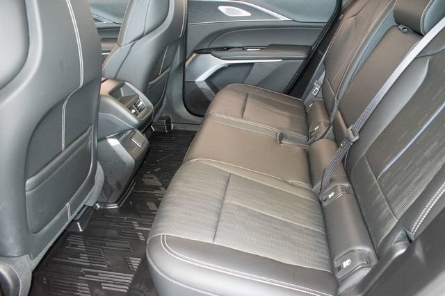 Used 2025 Cadillac Lyriq Sport w/ LPO, Floor Liner Package AWD/4WD image 17