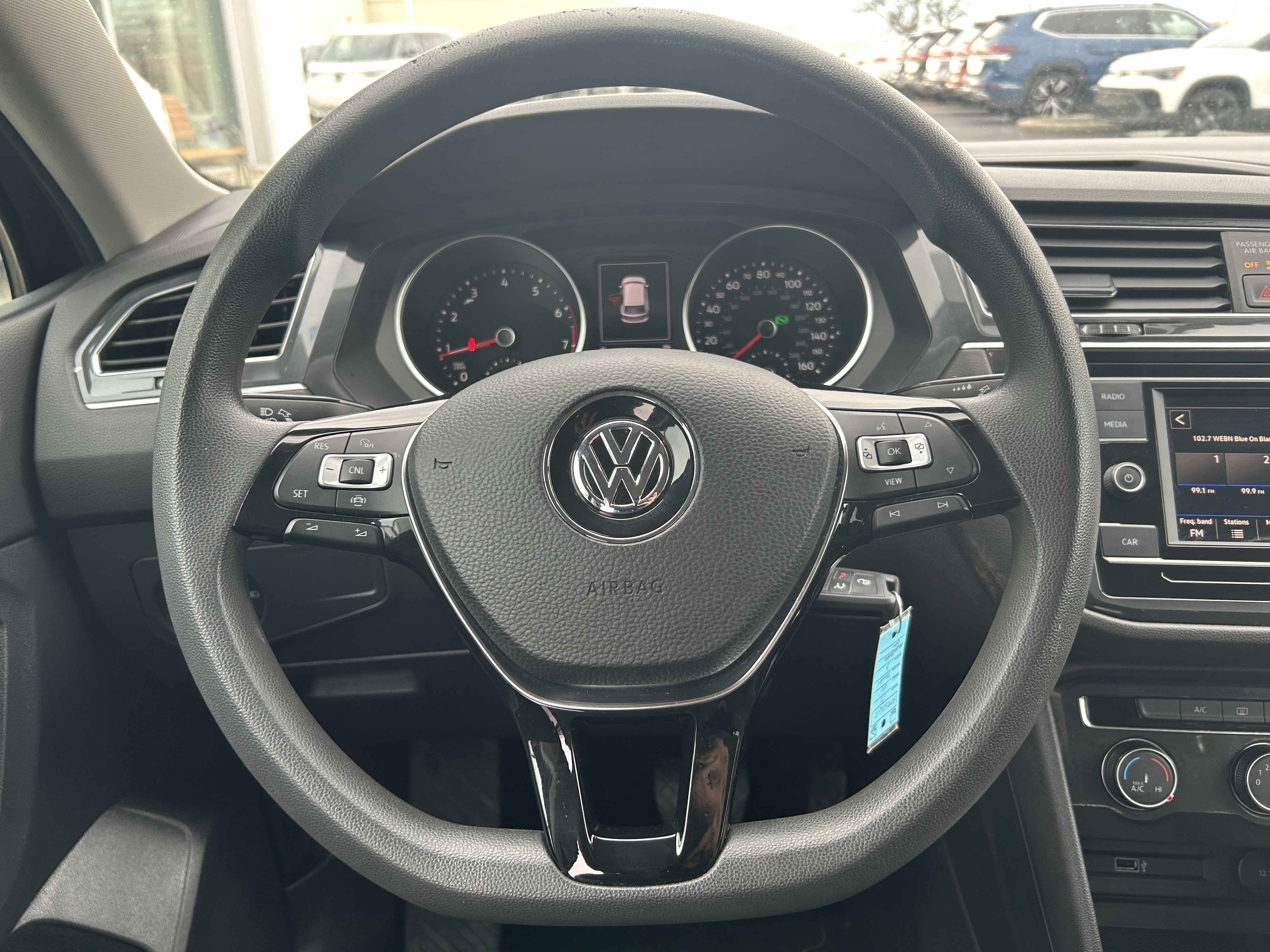 Used 2019 Volkswagen Tiguan S image 11