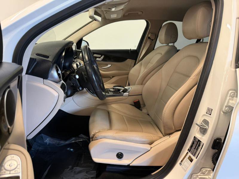 Used 2016 Mercedes-Benz GLC 300 image 10