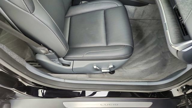 Used 2024 Lucid Air Touring image 22