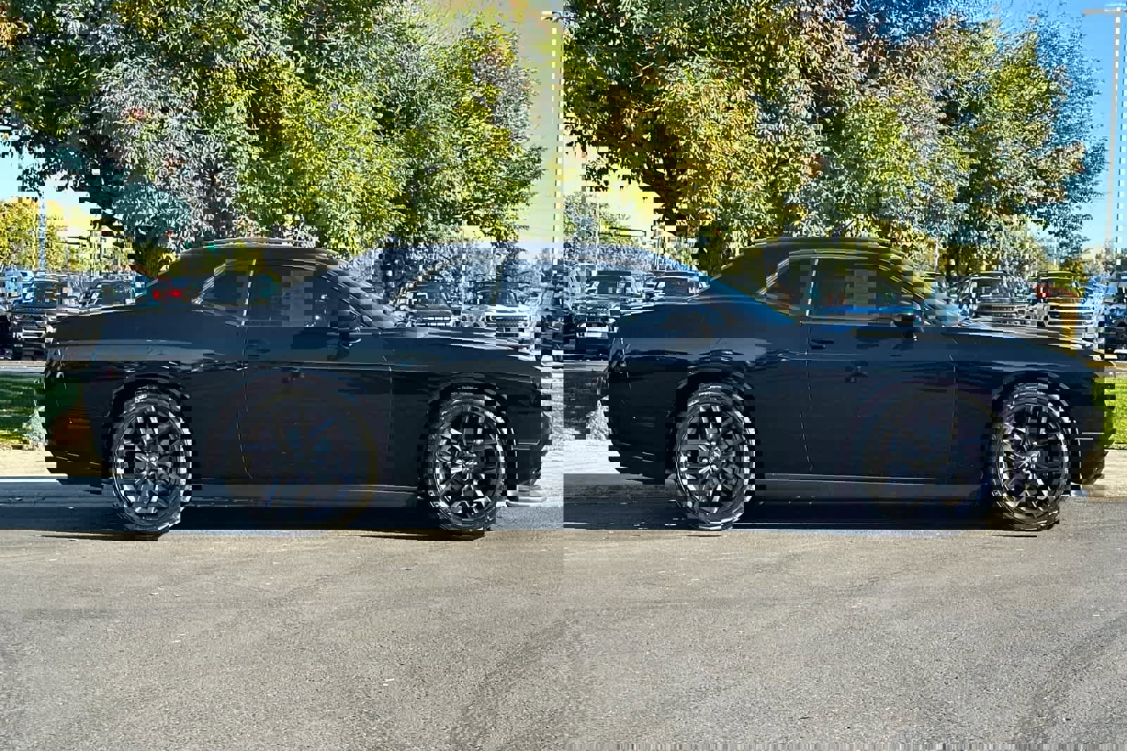 Used 2023 Dodge Challenger GT w/ Plus Package image 8