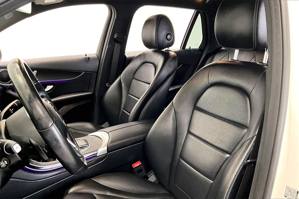 Used 2021 Mercedes-Benz GLC 300 4MATIC image 26