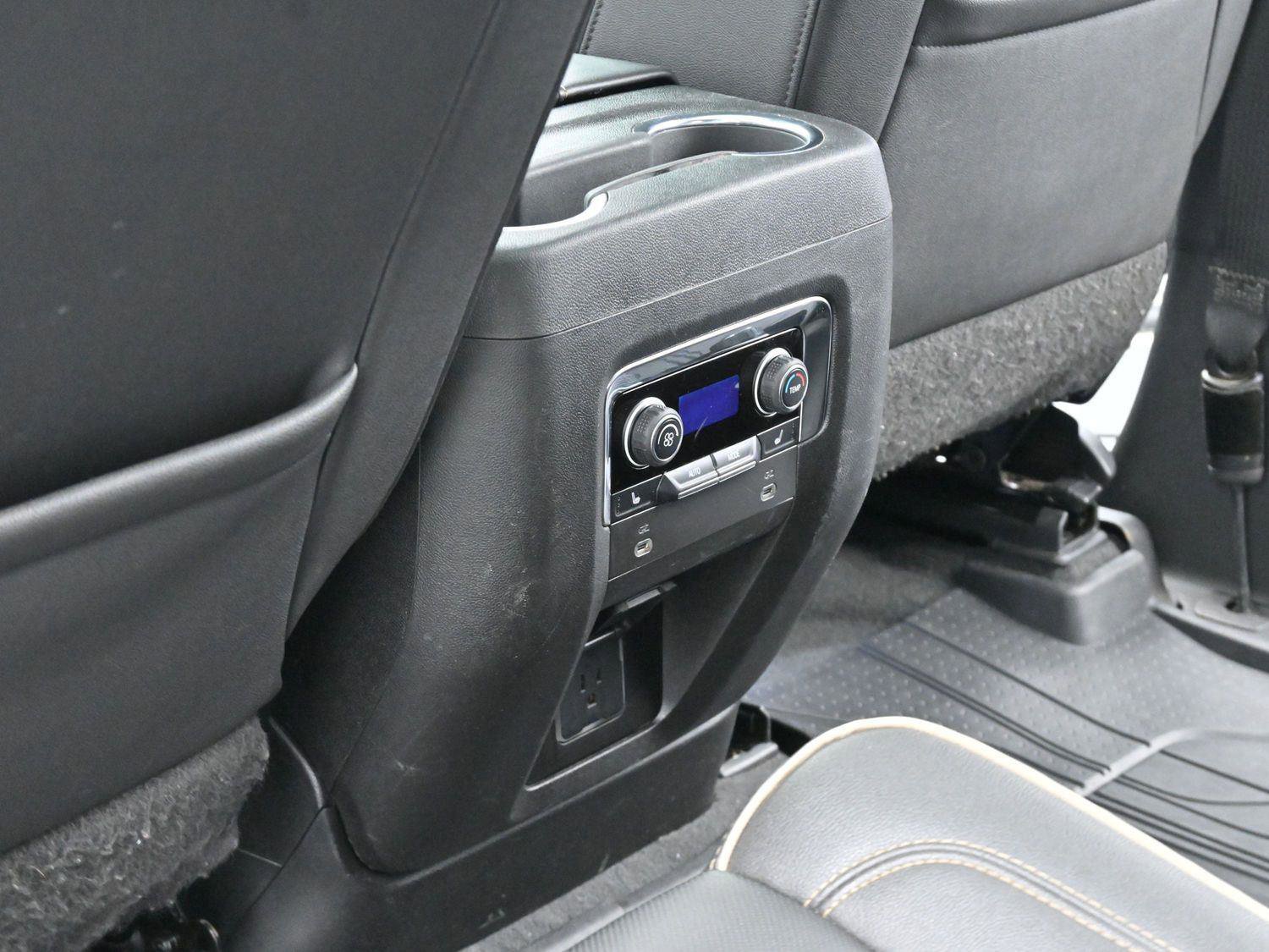 Used 2022 Chevrolet Tahoe Premier image 33