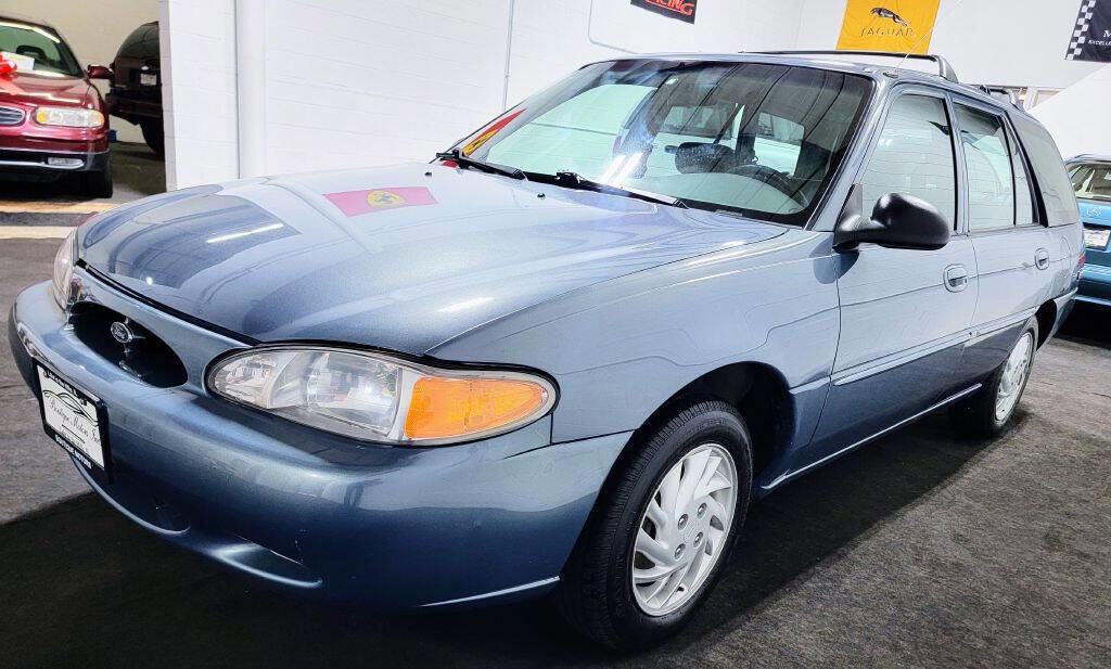 Used 1999 Ford Escort SE image 3