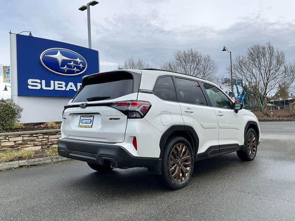 Used 2025 Subaru Forester Sport image 8