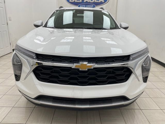 New 2026 Chevrolet Trax LT w/ Driver Confidence Package FWD image 16