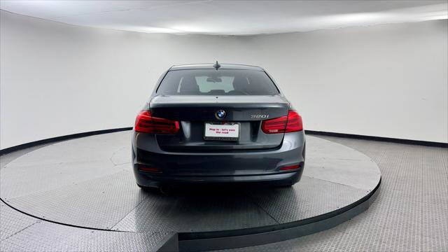 Used 2016 BMW 320i Sedan w/ Sport Package RWD image 7