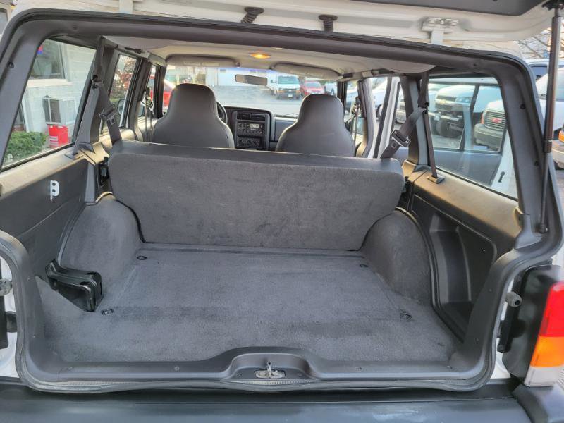 Used 2000 Jeep Cherokee SE image 31