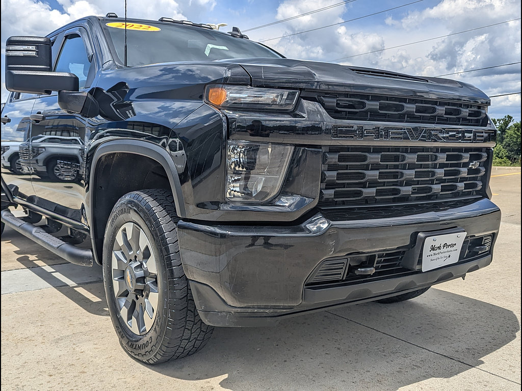 Used 2022 Chevrolet Silverado 2500 Custom w/ Custom Value Package AWD/4WD image 12