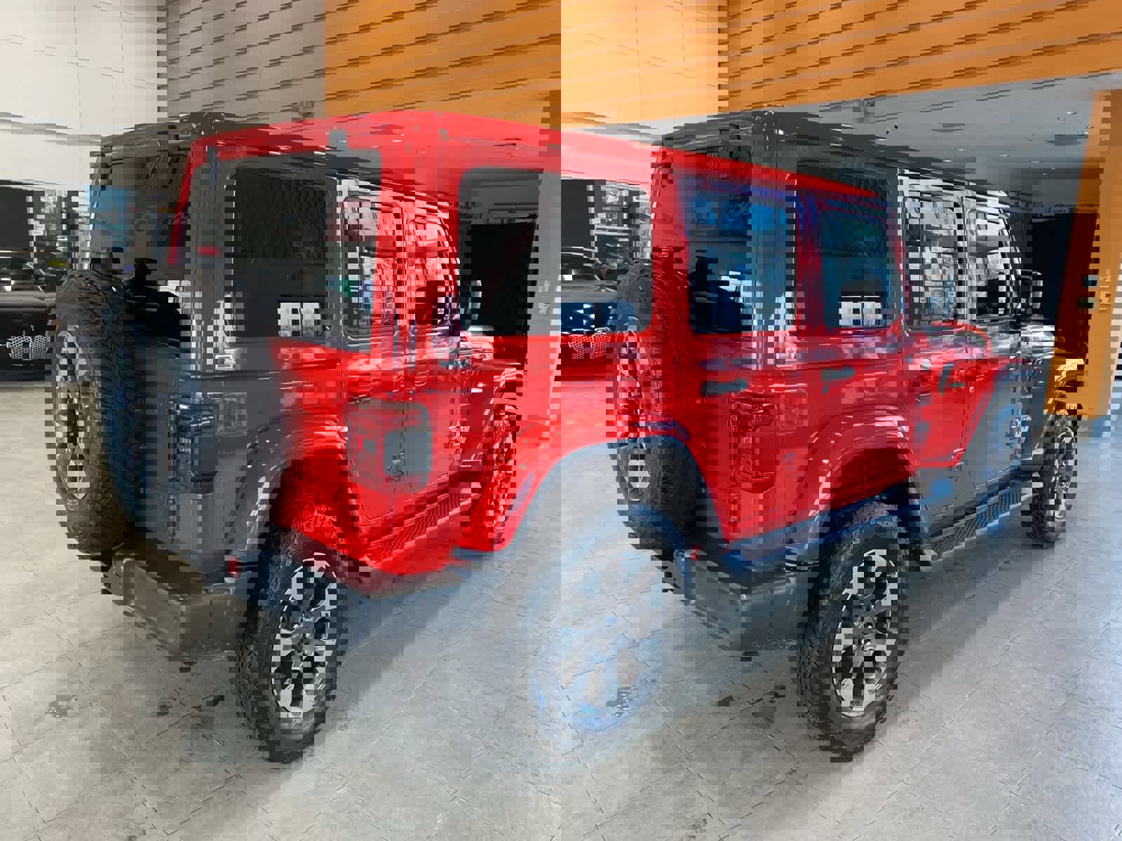 Used 2018 Jeep Wrangler Unlimited Sahara w/ Uconnect 4C Nav & Sound Group image 5