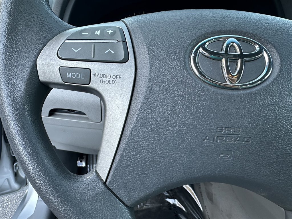 Used 2008 Toyota Camry LE FWD image 25